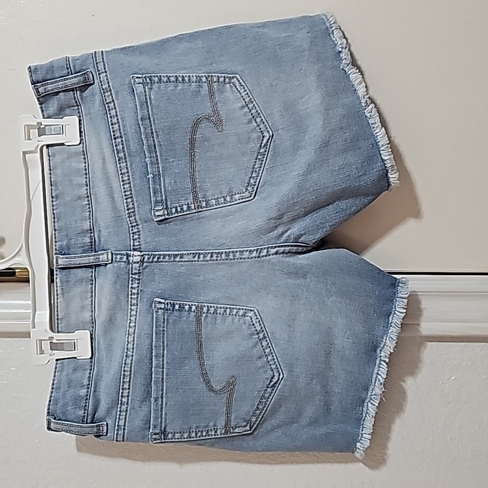 Mid Rise Shorts - Picture 5 of 6